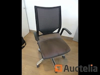 Rechter bureau - afbeelding 6 van  6