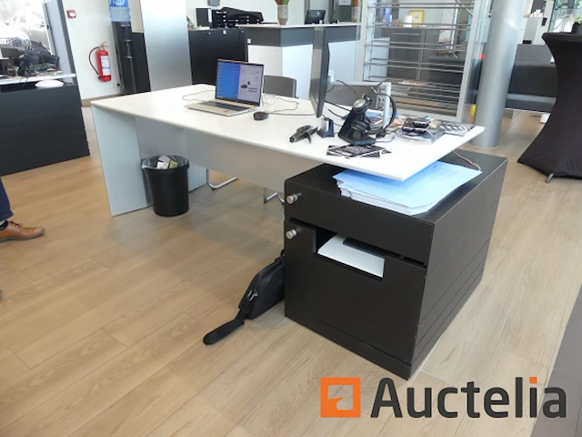 Rechter bureau - afbeelding 2 van  4