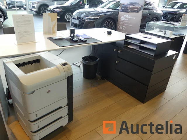 Rechter hoekbureau - afbeelding 1 van  5