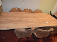 Rechthoekige bruine fineerhouten tafel 100x220cm , 6 moderne kuipstoelen bruin stoffen zit en rug (9,14) - afbeelding 2 van  9