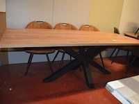 Rechthoekige bruine fineerhouten tafel 100x220cm , 6 moderne kuipstoelen bruin stoffen zit en rug (9,14) - afbeelding 5 van  9
