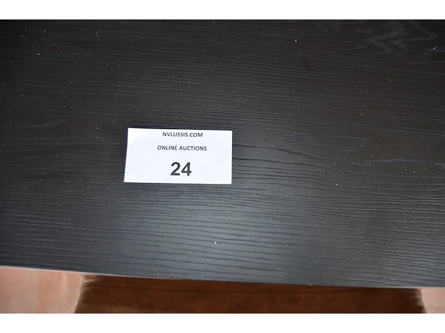 Rechthoekige eettafal metalen voet houten blad 1,60x0,75x0,64 , 4 stoelen similederen zit - afbeelding 2 van  7