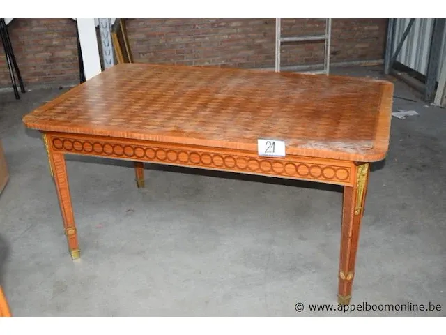 Rechthoekige houten eetkamertafel, afm plm 160x102cm, beschadigd - afbeelding 1 van  2