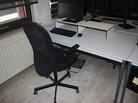 Rechthoekige schrijftafel 80x160 cm, centrale eenheid hp compaq core i5, monitor dell (18,27,28) - afbeelding 1 van  6