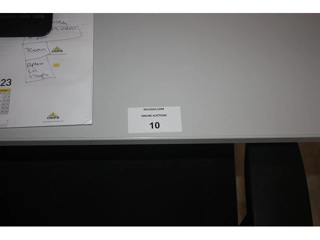Rechthoekige schrijftafel 80x160 cm, rolbureelstoel met zwarte stoffen zit en rug, centrale eenheid cooler master, monitor samsung s22c200, monitor samsung s24e450 (18,20,30,31,32) - afbeelding 7 van  7