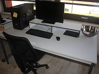 Rechthoekige schrijftafel 80x160 cm, rolbureelstoel met zwarte stoffen zit en rug, centrale eenheid cooler master, monitor samsung s24c650 (18,20,24,26) - afbeelding 2 van  7