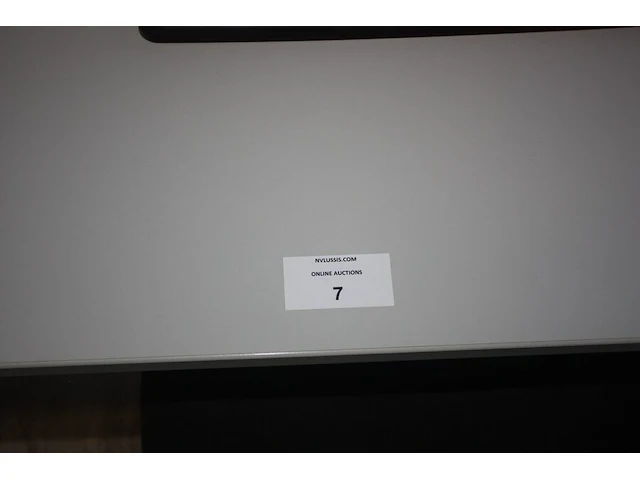 Rechthoekige schrijftafel 80x160 cm, rolbureelstoel met zwarte stoffen zit en rug, centrale eenheid cooler master, monitor samsung s24c650 (18,20,24,26) - afbeelding 7 van  7