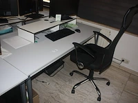 Rechthoekige schrijftafel 80x160 cm, rolbureelstoel met zwarte stoffen zit en rug, monitor samsung s24e650 (18,20,37) - afbeelding 4 van  5
