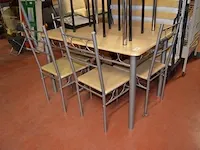 Rechthoekige tafel met 4 stoelen, keukentafel chroom onderstel met 1 stoel, 2 krukjes - afbeelding 3 van  7