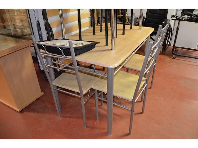 Rechthoekige tafel met 4 stoelen, keukentafel chroom onderstel met 1 stoel, 2 krukjes - afbeelding 4 van  7