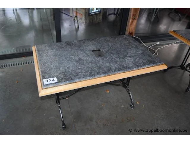 Rechthoekige terrastafel vv stenen blad - afbeelding 1 van  1