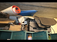 Rechtopstaande compressor, kleedkamer en inhoud - afbeelding 4 van  13