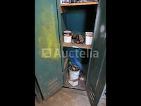 Rechtopstaande compressor, kleedkamer en inhoud - afbeelding 10 van  13