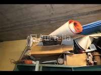 Rechtopstaande compressor, kleedkamer en inhoud - afbeelding 11 van  13