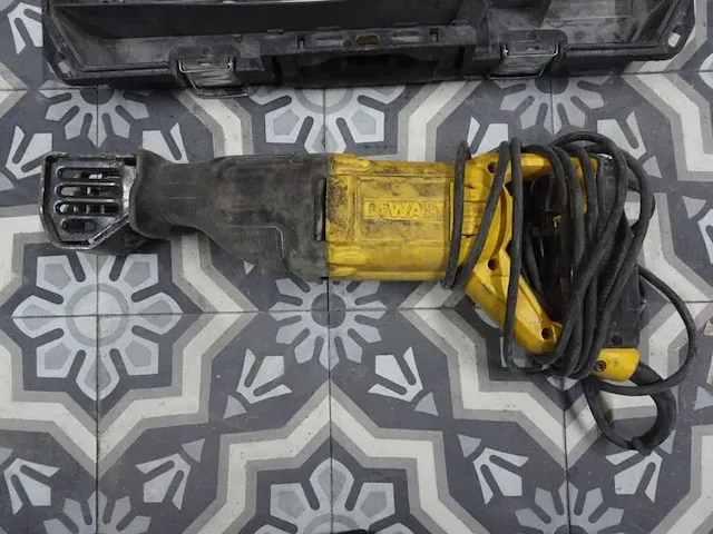 Reciprozaag dewalt - afbeelding 2 van  3