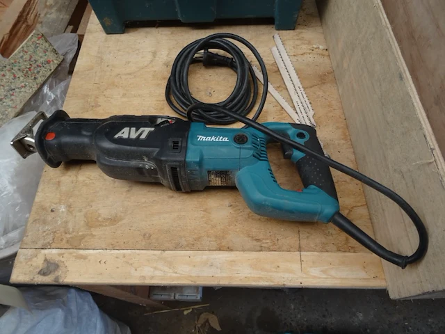 Reciprozaag makita - afbeelding 2 van  5