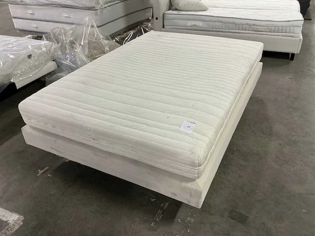 Recor bedding boxspring 140x200 - afbeelding 1 van  5
