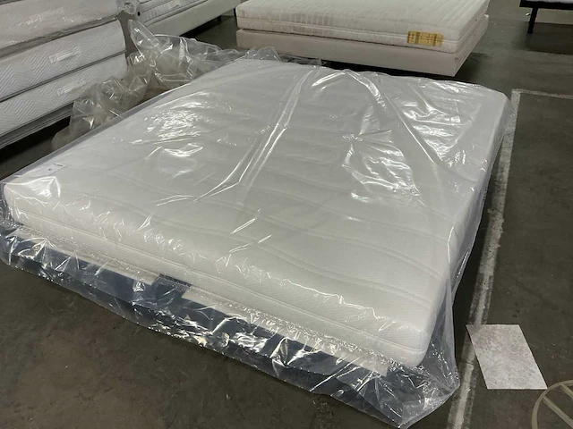 Recor boxspring 180x200 - afbeelding 1 van  7
