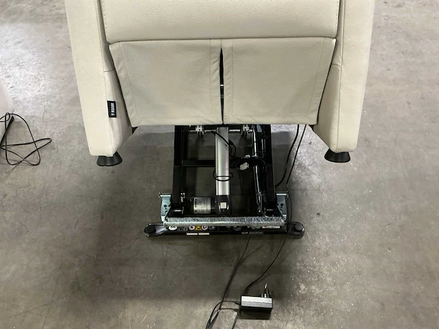 Recor elektrische relaxfauteuil - afbeelding 2 van  11