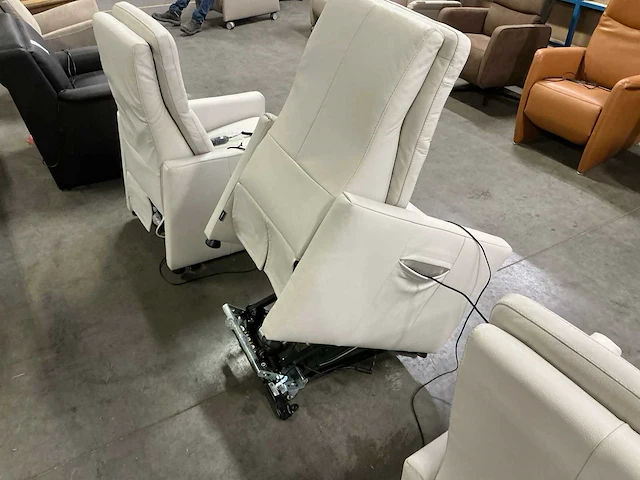 Recor elektrische relaxfauteuil - afbeelding 7 van  9