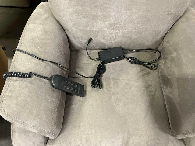 Recor elektrische relaxfauteuil - afbeelding 10 van  11