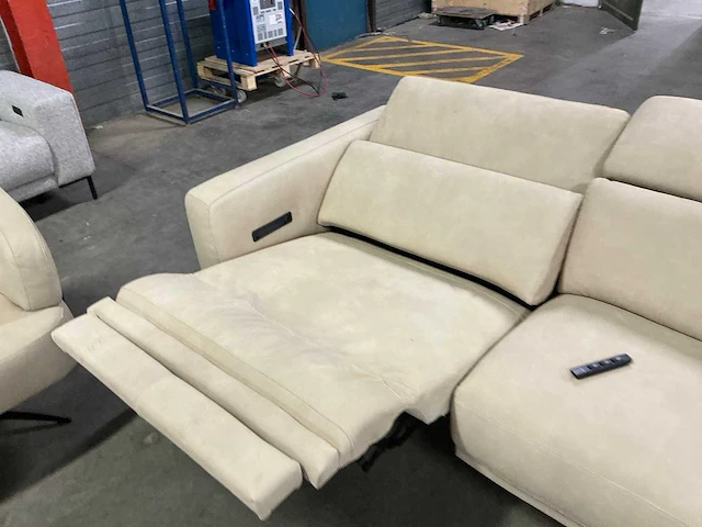 Recor lederen relaxsalon en draaifauteuil - afbeelding 5 van  14