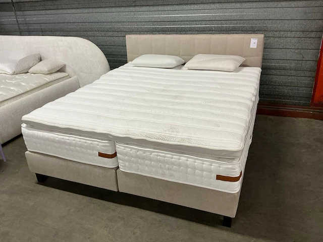 Recorbedding boxspring - afbeelding 1 van  4