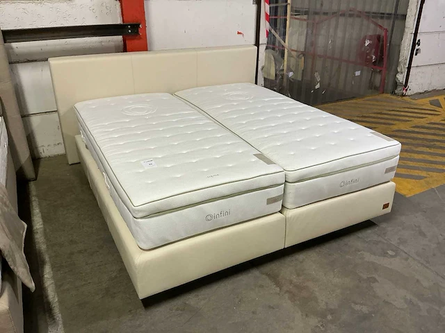 Recorbedding boxspring - afbeelding 1 van  5