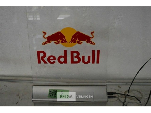Red bull reclame - afbeelding 1 van  2