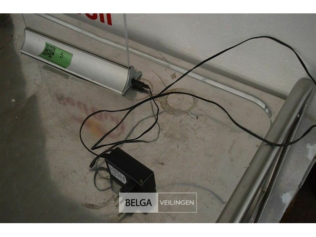 Red bull reclame - afbeelding 2 van  2