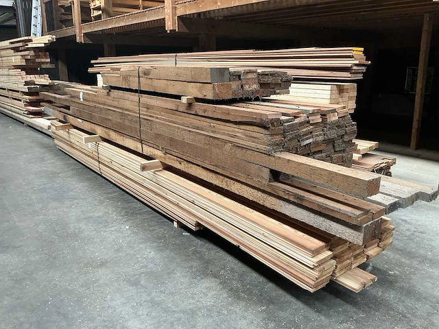 Red ceder hout - afbeelding 1 van  4