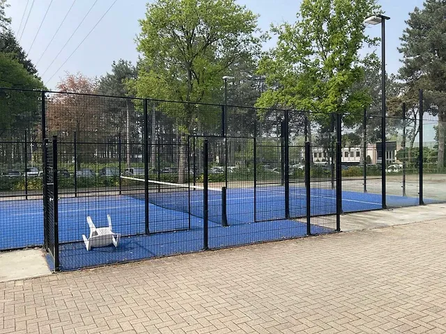 Red sport pro padelterrein - afbeelding 6 van  10