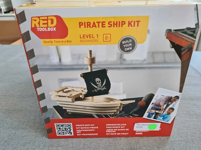 Red toolbox - bouw & constructie houten piratenschip - afbeelding 1 van  3