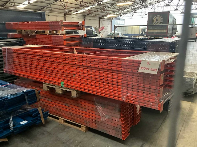Redirack type m gedemonteerde staanders palletstelling (7x) - afbeelding 1 van  8