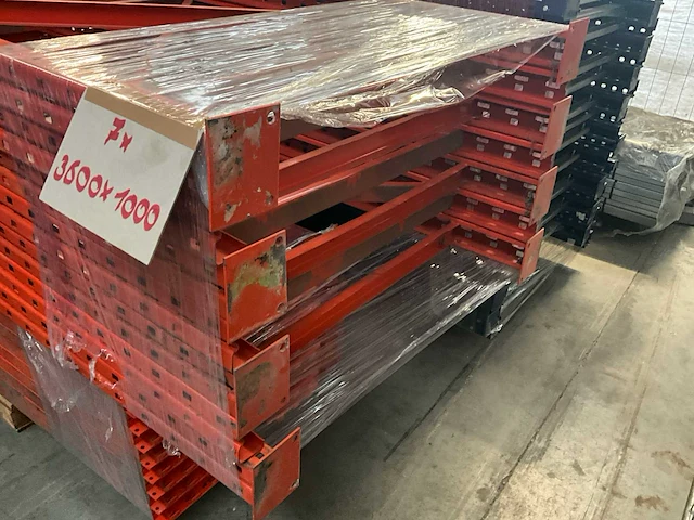 Redirack type m gedemonteerde staanders palletstelling (7x) - afbeelding 2 van  8