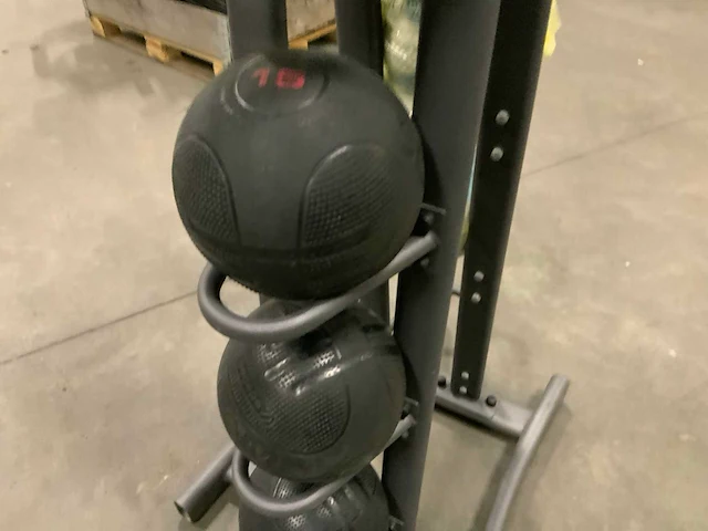 Reebok medicine balls met rek krachtstation - afbeelding 5 van  7