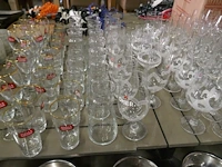 Reeks diverse glazen - afbeelding 4 van  4