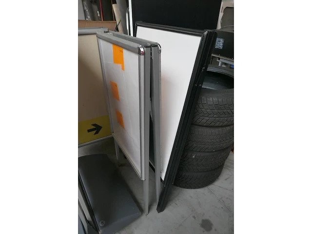 Reeks reclame stoepborden - afbeelding 2 van  5