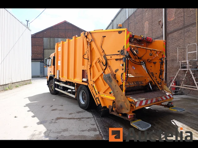Ref: 2 - volvo fm/fh vuilniswagen - afbeelding 28 van  30