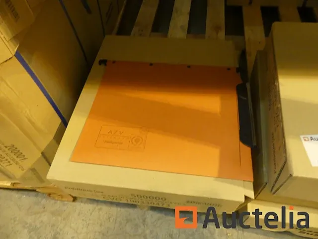 Ref: appro-010-4 pallets van bestand opgeschort - afbeelding 1 van  6