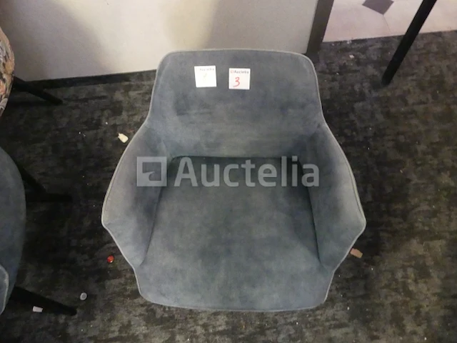 Ref: gevulde new yorkse kamer (kelder) - 14 stoelen met armleuningen - afbeelding 1 van  8
