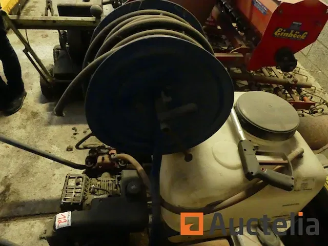 Ref nat en ville-012-sprayer 120l thermal op roltafel merk en onbekend model - afbeelding 3 van  7