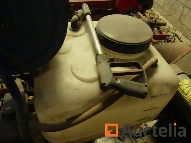 Ref nat en ville-012-sprayer 120l thermal op roltafel merk en onbekend model - afbeelding 4 van  7