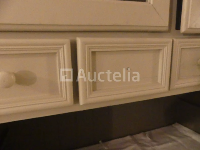 Ref: opgeslagen gang in de kelder - dressoir met 2 carrosserieën - afbeelding 8 van  9