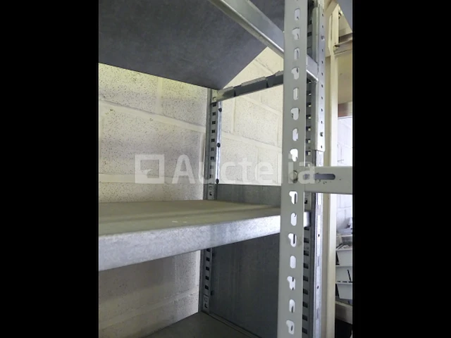 Ref:001 metalen planken - afbeelding 7 van  16