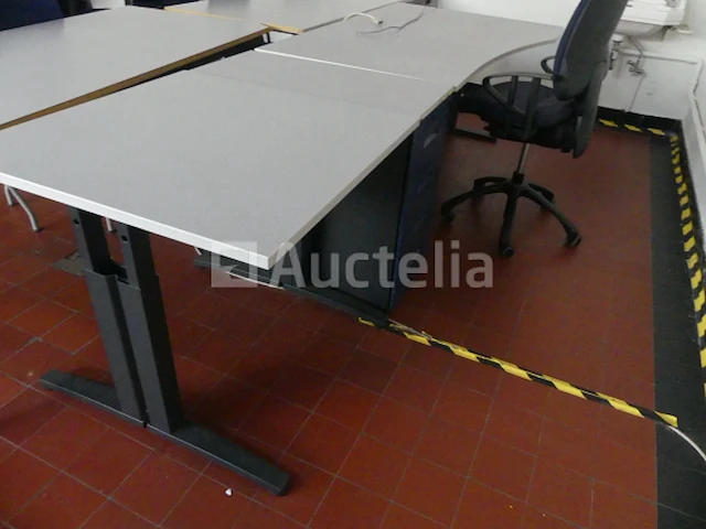 Ref:002 - kantoormeubilair - afbeelding 13 van  15