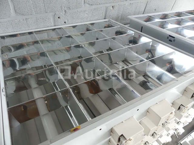 Ref:002 100 armaturen voor verlaagde plafonds - afbeelding 1 van  9