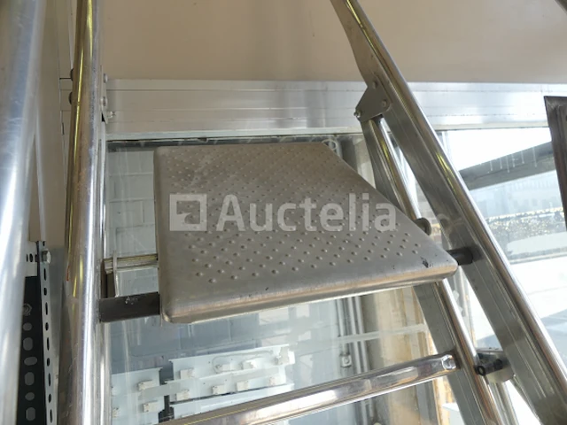 Ref:006 aluminium trapladder met leuning piret - afbeelding 4 van  9