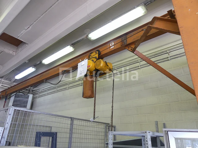 Ref:008 elektrische takel op draagbalken - afbeelding 1 van  5