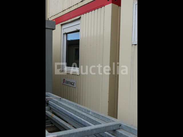 Ref:0229 - garderobe container - afbeelding 1 van  6